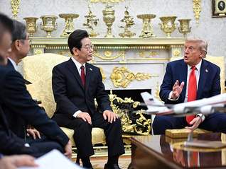 特朗普表态可以重谈韩美贸易协议，还希望年内再面见金正恩