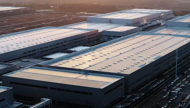 闪电快讯｜神盾金砖电池成功挑战行业首个“整车+整包”带电六大串行极端测试