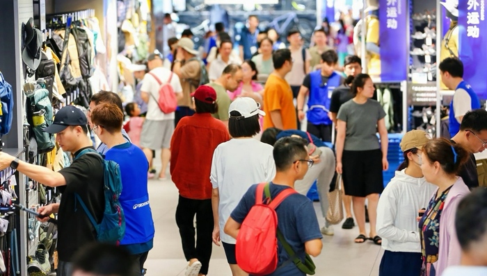 不将就的运动时代：迪卡侬试图用“大众+专业”赢得全民市场