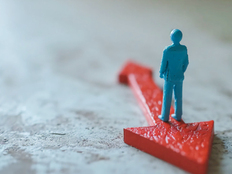 光伏组件五巨头全线亏损，“出货王”晶科能源也亏了29亿