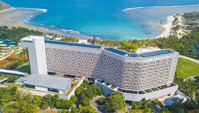 三亚通报半山半岛洲际酒店浴缸出现红线虫：已督促酒店致歉补偿