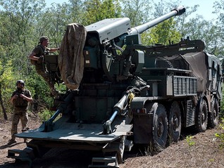 俄乌首脑会晤未见动静，美国批准8.25亿美元对乌军售