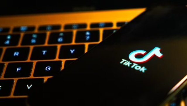 “五步”躺赢“黑五”？TikTok Shop全托管黑五商家大会揭秘爆单密码