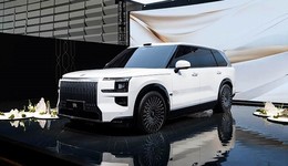 一周新车盘点 | 极氪9X配naim音响 长安启源E07年度更新