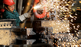 8月制造业PMI升至49.4%，主要原材料购进价格连续三个月回升