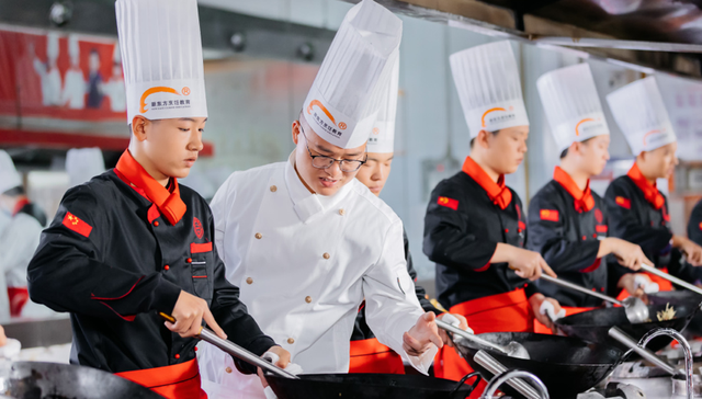 上半年营收 21.86 亿、净利增长 48%，中国东方教育财报高增长解码