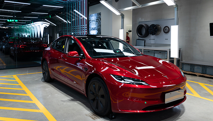 上市不到一个月，特斯拉Model 3新车型降价1万