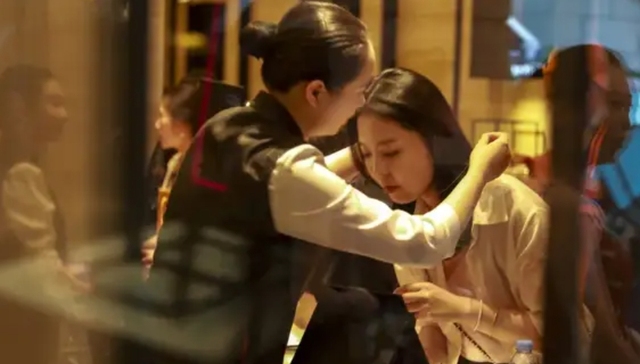 老铺黄金,收入,招聘,