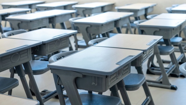 直通部委｜中小学生午休课桌椅“国标”出台 20省份实现生育津贴直接发至个人