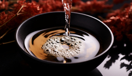 白酒企业现金流半年考