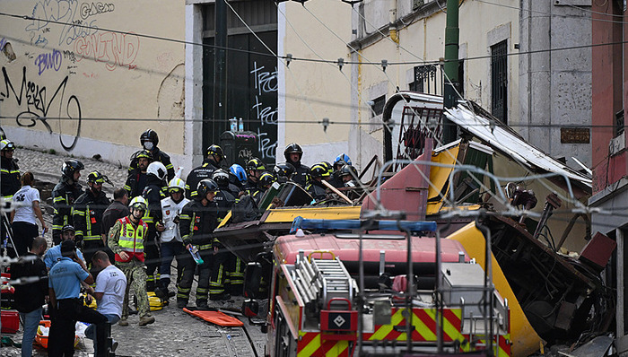 葡萄牙缆车脱轨已致15人遇难，包含外籍人士