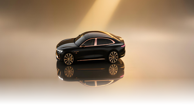 国产车布局超豪华，一场向上突围的持久战