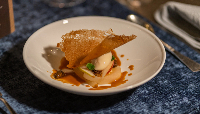 朱洁静探访越南中原传奇咖啡，上海泓0871推出云南野生菌品鉴宴 | 美食情报