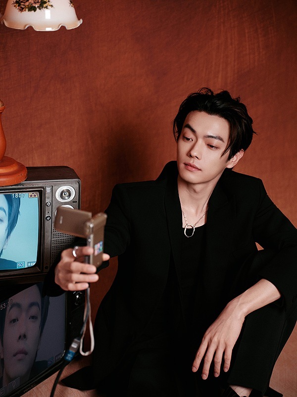 演员许凯被曝“长期聚众赌博”，警方：已关注此事