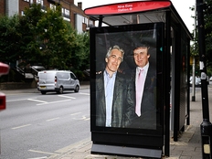 美国民主党人公开“特朗普给爱泼斯坦的庆生信”，克林顿也在文件中