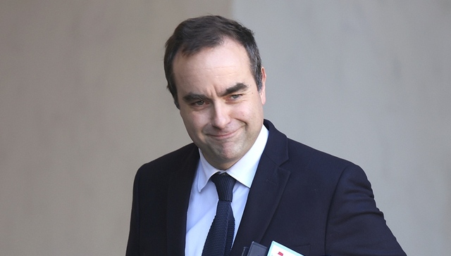 法国,政府,总理,勒科尔尼,预算,抗议