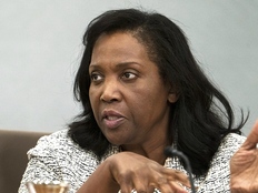 法官暂时叫停特朗普罢免，美联储理事库克将参加9月议息会议