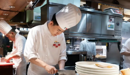 西貝，給羅永浩上了一課