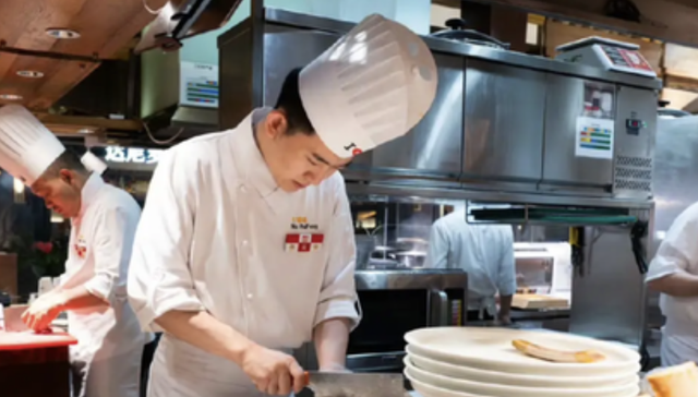 西贝，给罗永浩上了一课