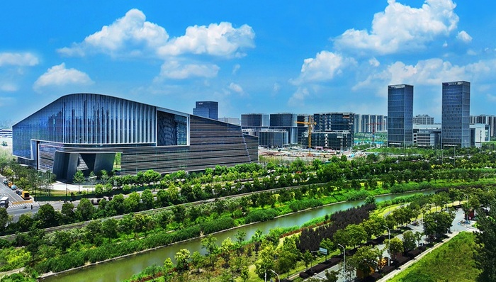 宇树科技,宇树机器人,王兴兴,上海宝山,南大智慧城,南大数智城,南大开发公司,临港集团,人形机器人