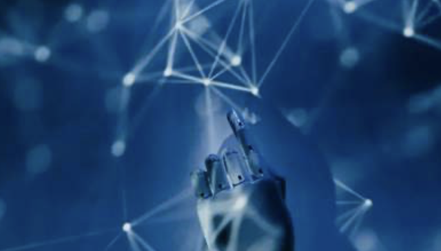 AI闯入文娱：创作者的“荒蛮故事”