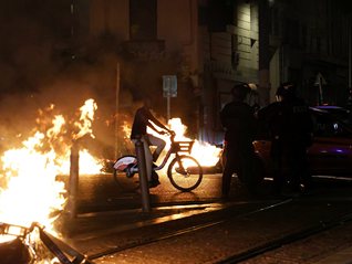 法国明天将举行大罢工，中国使馆再次发布安全提醒