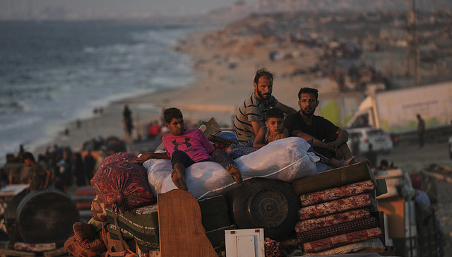 被国际社会孤立后，以色列财长提出与美国瓜分加沙