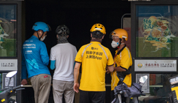 美团淘宝打进厨综，“黑珍珠”“拼好饭”卷成新玩法