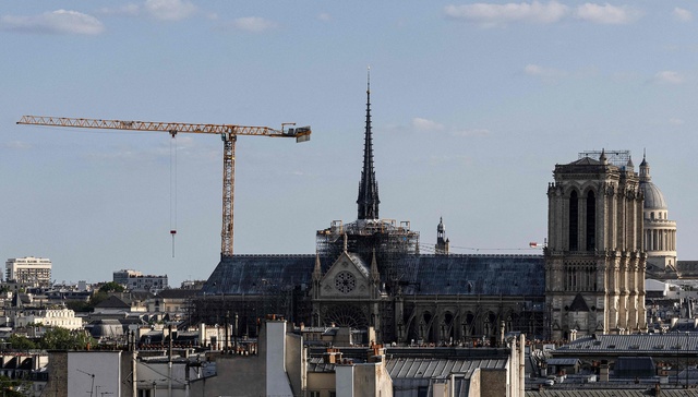 火灾6年后，巴黎圣母院钟楼明起重新对游客开放