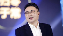 A股“豪横”老爸再送女儿7.7亿元股份，身家较高点缩水超50亿