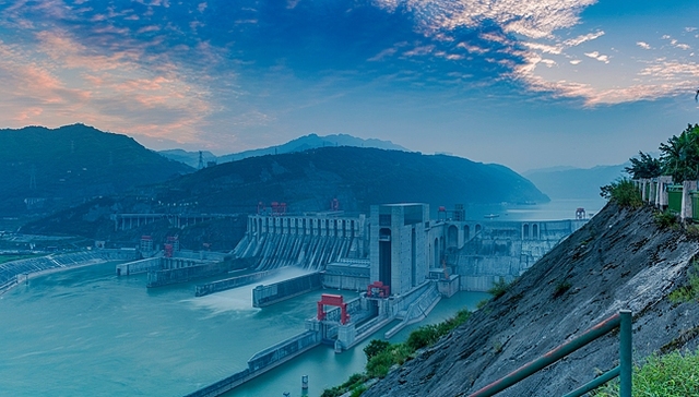 四川全天负电价：供需失衡下的正常价格信号