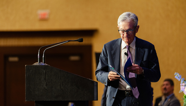 关税推高商品价格、为保就业而降息，鲍威尔最新讲话透露重要信息