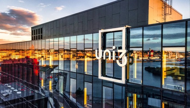 闪电快讯｜吉利直播探访欧洲创新中心 极氪9X首发多项尖端技术