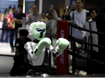 宇樹科技創(chuàng)始人王興興：下半年擬發(fā)布身高1.8米的人形機(jī)器人