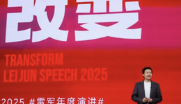 50多岁还在闯，雷军硬刚iPhone 17