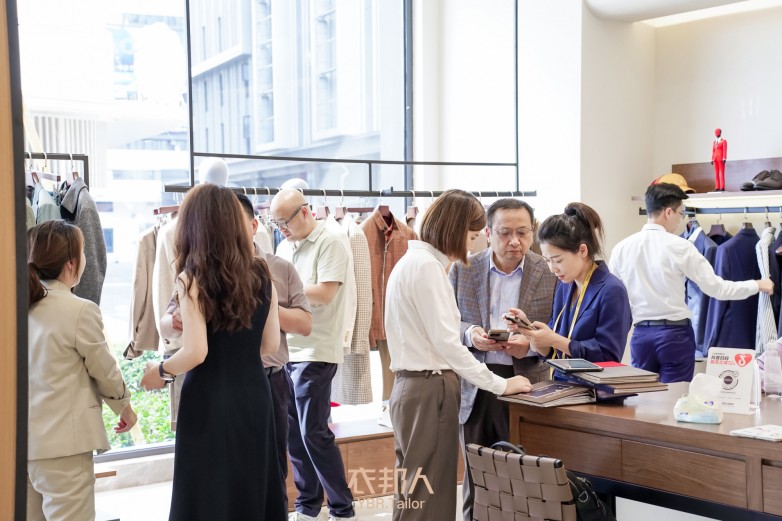 DSC05178 (2) (2).jpg