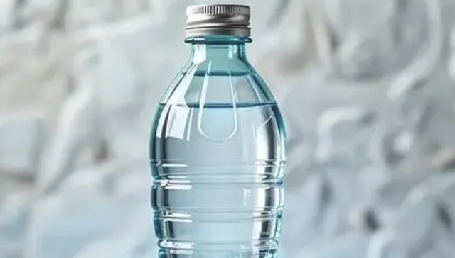 瓶装水“中场战事”：“价格战”下，头部企业多元化布局谋突破