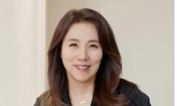 这一全球美妆巨头换帅，任命欧莱雅前高管为新CEO