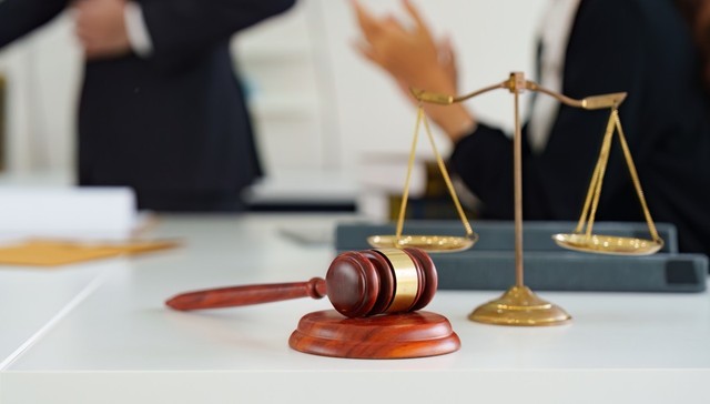 上海市第一中级人民法院,上海一中院,涉企刑事案件,审判工作指引,典型刑事案例,合同诈骗,敲诈勒索,恶