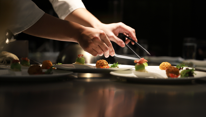 商业头条No.94 | 精致餐饮，以饭封神