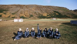 让关系闹掰还是起死回生？被旅行放大的人际交往 | 编辑部聊天室