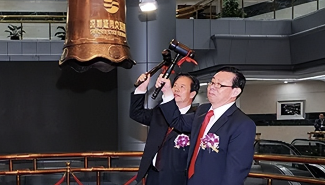 烟台父子，28亿并购带来4500亿