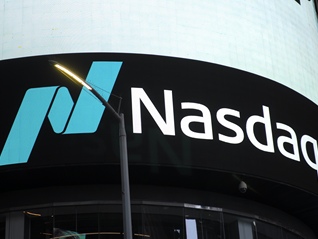 特朗普威胁实施关键软件出口管制，美股遭遇“黑色星期五”