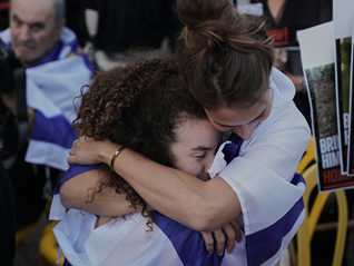 哈马斯开始释放以方人质，特朗普在中东还有更大的计划