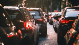 直通部委｜国产小客车新车上牌将不用再跑车管所 我国首部宜居城市国标发布