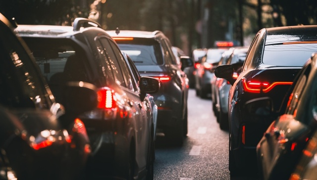 直通部委｜国产小客车新车上牌将不用再跑车管所 我国首部宜居城市国标发布
