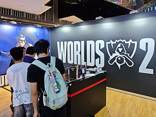 2025英雄联盟全球总决赛开启，多家院线将直播赛事