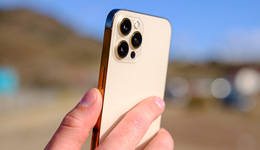 国产手机，集体对标苹果背后