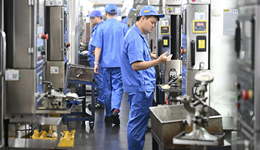 支持制造业发展，前8个月减税降费及退税近1.3万亿元