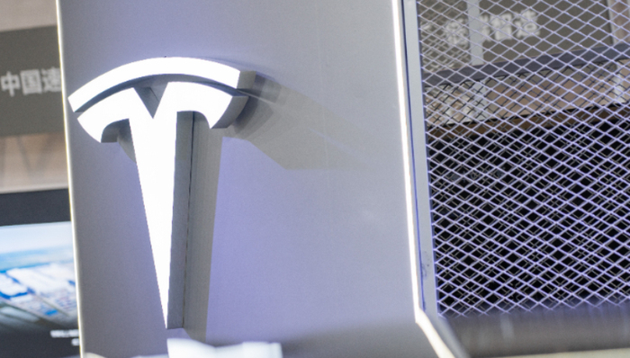 车顶维权案当事人称特斯拉上诉了，此前其曾被判赔偿17万元